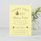 Cute Yellow Customized Honey Bee First Birthday Kaart (Staand voorkant)