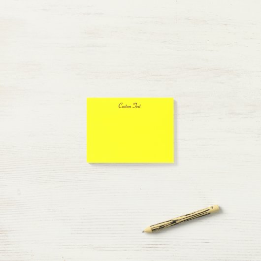 Cute Yellow Post-it® Notes (Op bureau)