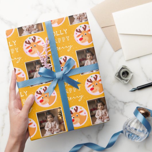 Cute Yellow Reindeer Family Photo Christmas  Cadeaupapier (Geschenken)
