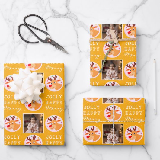 Cute Yellow Reindeer Family Photo Christmas  Inpakpapier Vel (Voorkant)