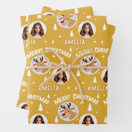 Cute Yellow Reindeer Kid`s Name Photo Christmas Inpakpapier Vel (In situ)
