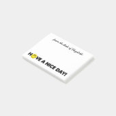 Cute Yellow Smile Face Gepersonaliseerd Post-it® Notes (Schuin)