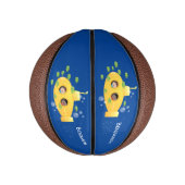 Cute yellow submarine fish cartoon illustration basketbal (Verticaal)