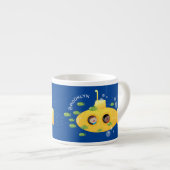 Cute yellow submarine fish cartoon illustration espresso kop (Voorkant rechts)