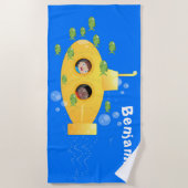 Cute yellow submarine fish cartoon illustration strandlaken (Voorkant)