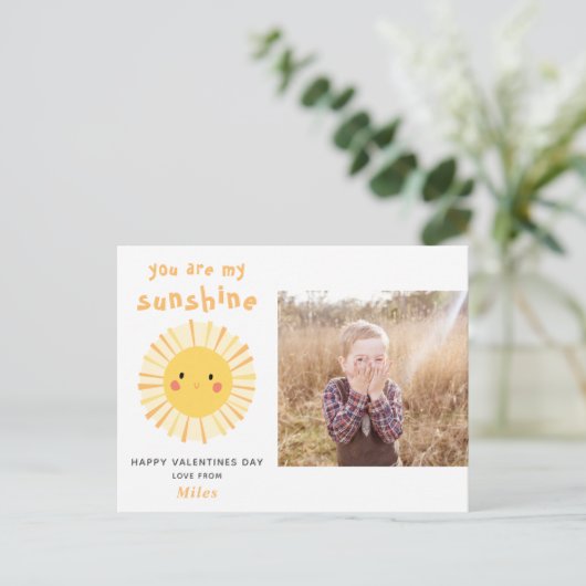 Cute yellow sunshine illustration Valentijnsdag Briefkaart (Staand voorkant)