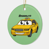 Cute yellow taxiplezier cartoon illustratie keramisch ornament (Links)