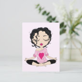 Cute Yoga Girl | Briefkaart met zwarte haarhaar (Staand voorkant)