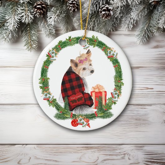Cute Yorkie in kerstmis Keramisch Ornament