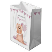 Cute Yorkshire Terrier Birthday Medium Cadeauzakje (Voorkant Gekanteld)
