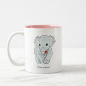 Cute Young Elephant Holding a Heart Tweekleurige Koffiemok (Links)