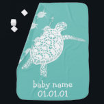 Cute Zee Turtle  Baby Name Birthday Inbakerdoek<br><div class="desc">Voeg wat flair toe aan je babykamer met dit leuke zee schildpad patroon. Hand getekend door mij, voor jou! Je kunt altijd je eigen tekst toevoegen, zoals de naam van de baby en zijn verjaardag. Bekijk mijn winkel voor meer kleuren en patronen, plus accessoires zoals tassen, badmatten, handdoeken, teenslippers, bibs,...</div>
