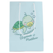 Cute Zee Turtle Baby shower Kawaii Medium Cadeauzakje (Achterkant)