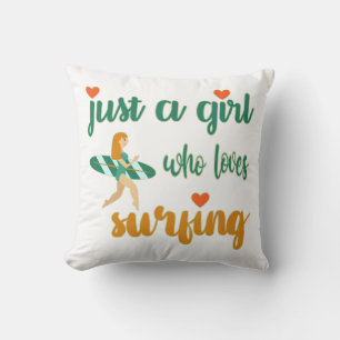 Cute zomers citaat Gewoon een meisje dat van surfe Kussen