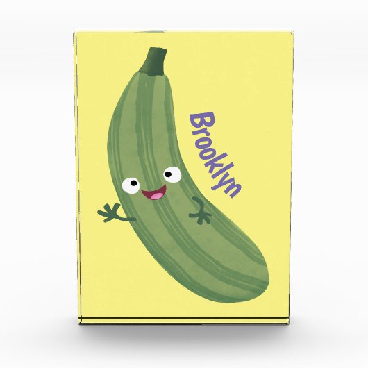 Cute zucchini happy cartoon illustratie fotoblokken (Voorkant)