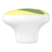 Cute zucchini happy cartoon illustratie keramische knop (Zijkant)