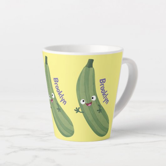 Cute zucchini happy cartoon illustratie latte mok (Rechterhoek)