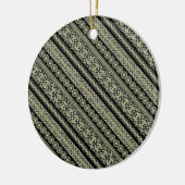 Cute zwarte olijf ukraine ornament achtergrond (Links)