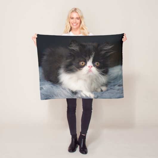 Cutest Baby Animals | Fluffy B&W Kitten Fleece Deken (In situ)