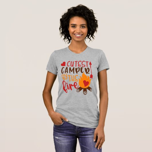 Cutest Camper by Campfire Funny Camping T-shirt (Voorkant volledig)