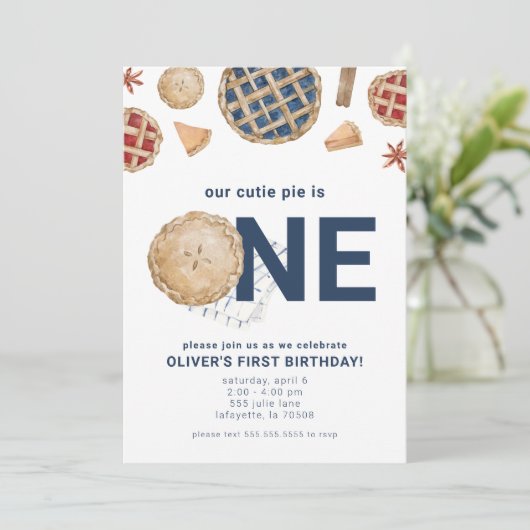Cutie Pie First Birthday Party Invitation Kaart (Staand voorkant)