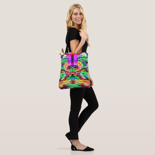 Cutkleurig symetrisch abstract neontribaal iPad f Tote Bag (Op model)