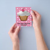 Cutout Cupcake met roze Cherry bovenaan Flyer (Hand)