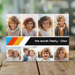 Cyaan Retro Stripe - 8 Fotocollage Briefkaart<br><div class="desc">Voorzijde - 8 Fotosjabloon in een eenvoudig raster met een witte rand. Een leuk, retro strepenpatroon met rood, goud en blauw op een zwarte achtergrond. En een eenvoudig lettertype maken een modern, minimaal ontwerp om naar vrienden te sturen. Terug - Standaard briefkaart ontwerp. Als u een lege laag wilt gebruiken,...</div>