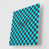Cyan and charcoal checkerboard pattern vierkante klok (Hoek)