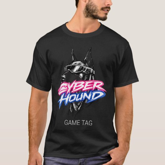 Cyber Hound Dobermann Cyberpunk Grafisch T-Shirt (Voorkant)