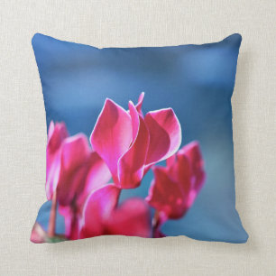Cyclamen Flower Pillow Kussen
