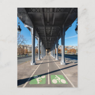 Cycle Path on the pont Bir-Hakeim - Parijs, Frankr Briefkaart