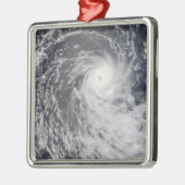 Cyclone Anja over de Zuid-Indische Oceaan Metalen Ornament (Links)