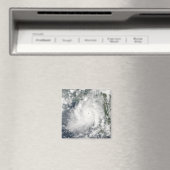 Cyclone Giri beweegt zich aan land over Birma Magneet (Insitu (Vaatwasser))