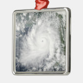 Cyclone Giri beweegt zich aan land over Birma Metalen Ornament (Links)