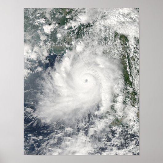 Cyclone Giri beweegt zich aan land over Birma Poster (Voorkant)