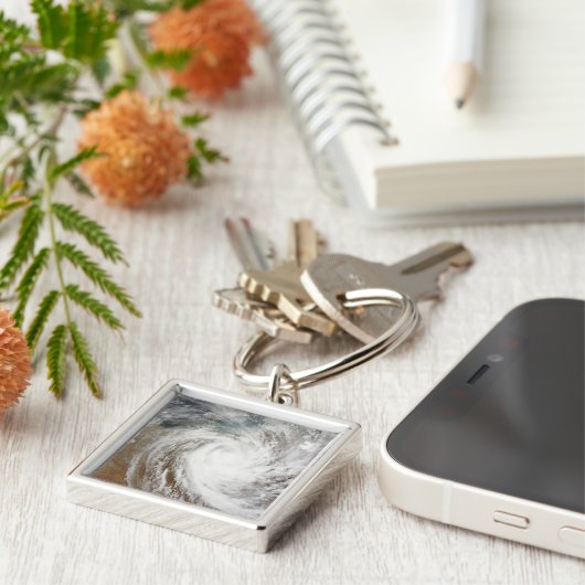 Cyclone Laurence beweegt het hele land Sleutelhanger (Zijkant)