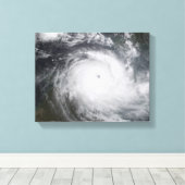 Cyclone Monica in het zuidelijke deel van de Still Canvas Afdruk (Insitu (Houten vloer))