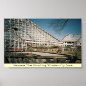 Cyclone Poster (Voorkant)