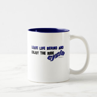 CYCLUS-LEAVE LEVENS ACHTER EN VOLDOEN AAN DE RIDE TWEEKLEURIGE KOFFIEMOK