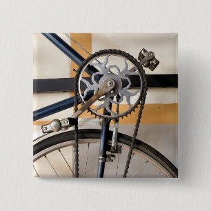 CYCLUS VIERKANTE BUTTON 5,1 CM