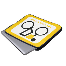 Cyclusrijder die zijn fiets gebruikt laptop sleeve