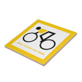 Cyclusrijder die zijn fiets gebruikt tegeltje (Zijkant)