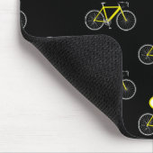 cycoloog gele fiets op zwart muismat (Hoek)