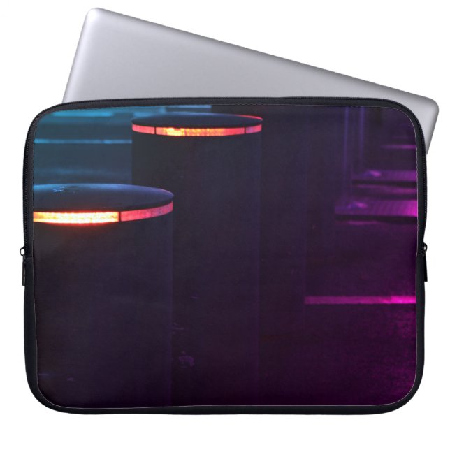 Cylons in Berlin Laptop Sleeve (Voorkant)