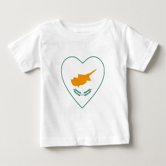 Cyprus Flag Heart T-Shirt (Voorkant)