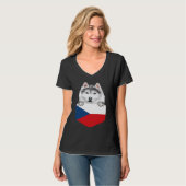 Czech Republic Flag Siberian Husky Dog In Pocket T-shirt (Voorkant volledig)