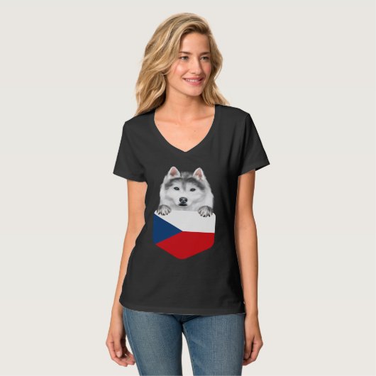 Czech Republic Flag Siberian Husky Dog In Pocket T-shirt (Voorkant volledig)