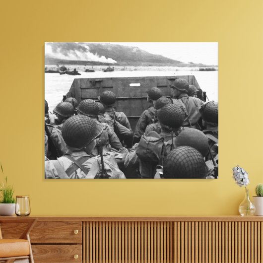 D-daagse soldaten in een Higgins Boat Canvas Afdruk (Insitu (Woonkamer))