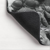 D-daagse soldaten in een Higgins Boat Muismat (Hoek)